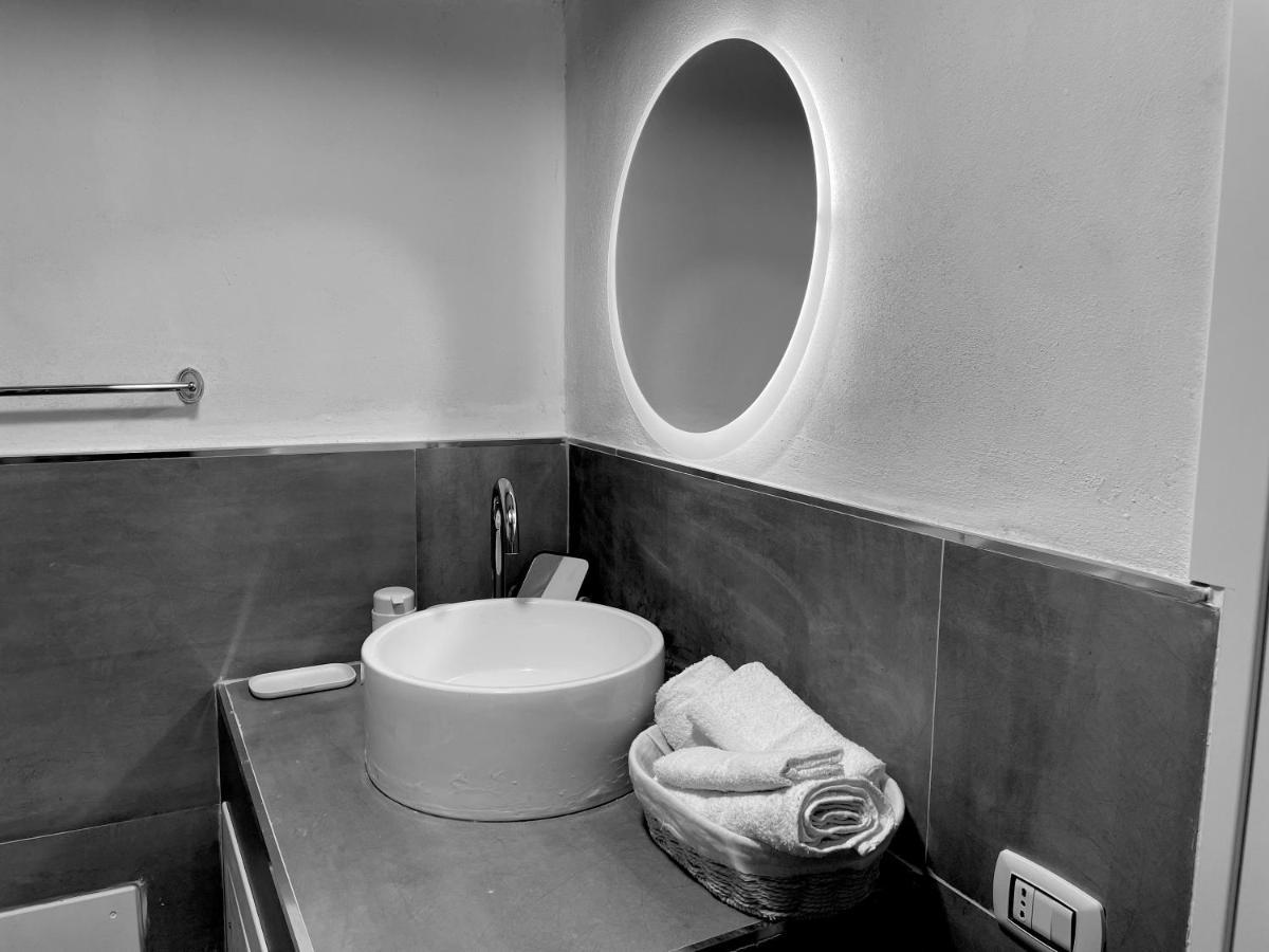 Corrieri Little Apartment パレルモ エクステリア 写真